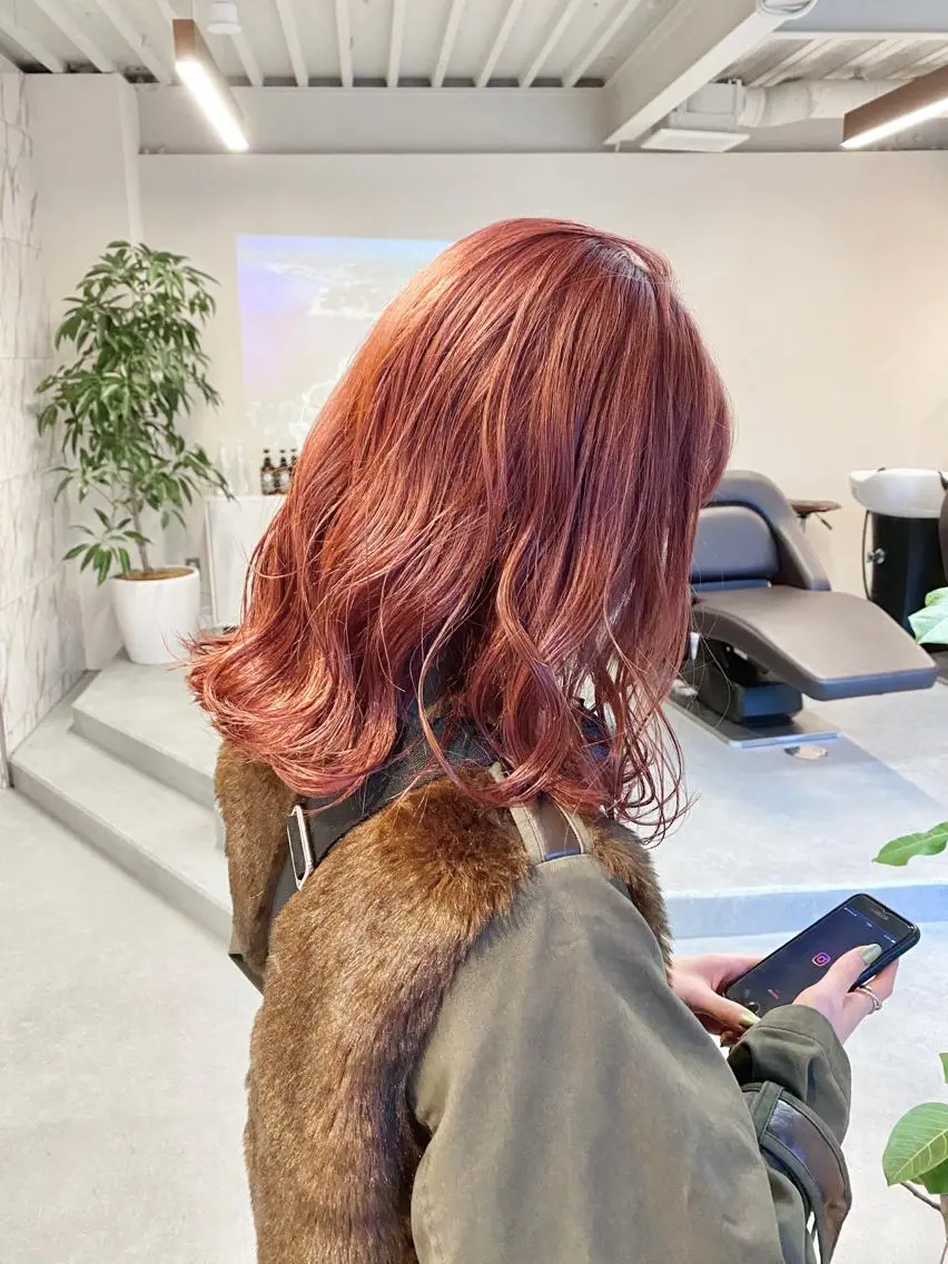 ミディアム カラー ベージュカラー ピンクカラー ピンクベージュ カット ヘアカラー トリートメント ハイトーン×似合わせ 🌱中川慎之介のヘアスタイル