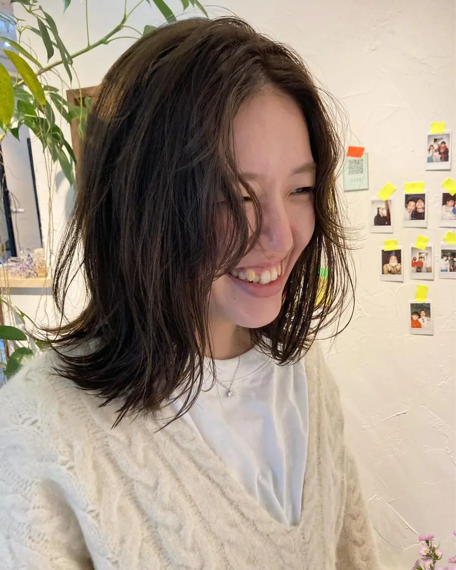 ミディアム ミディアムパーマ カット ヘアカラー トリートメント 金田 夏野のヘアスタイル