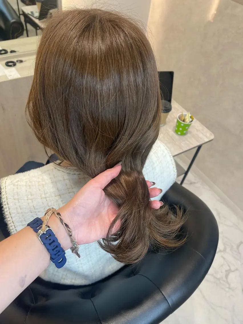 ミディアム カラー カット ヘアカラー トリートメント emi/髪質改善/ 韓国風/艶カラーのヘアスタイル