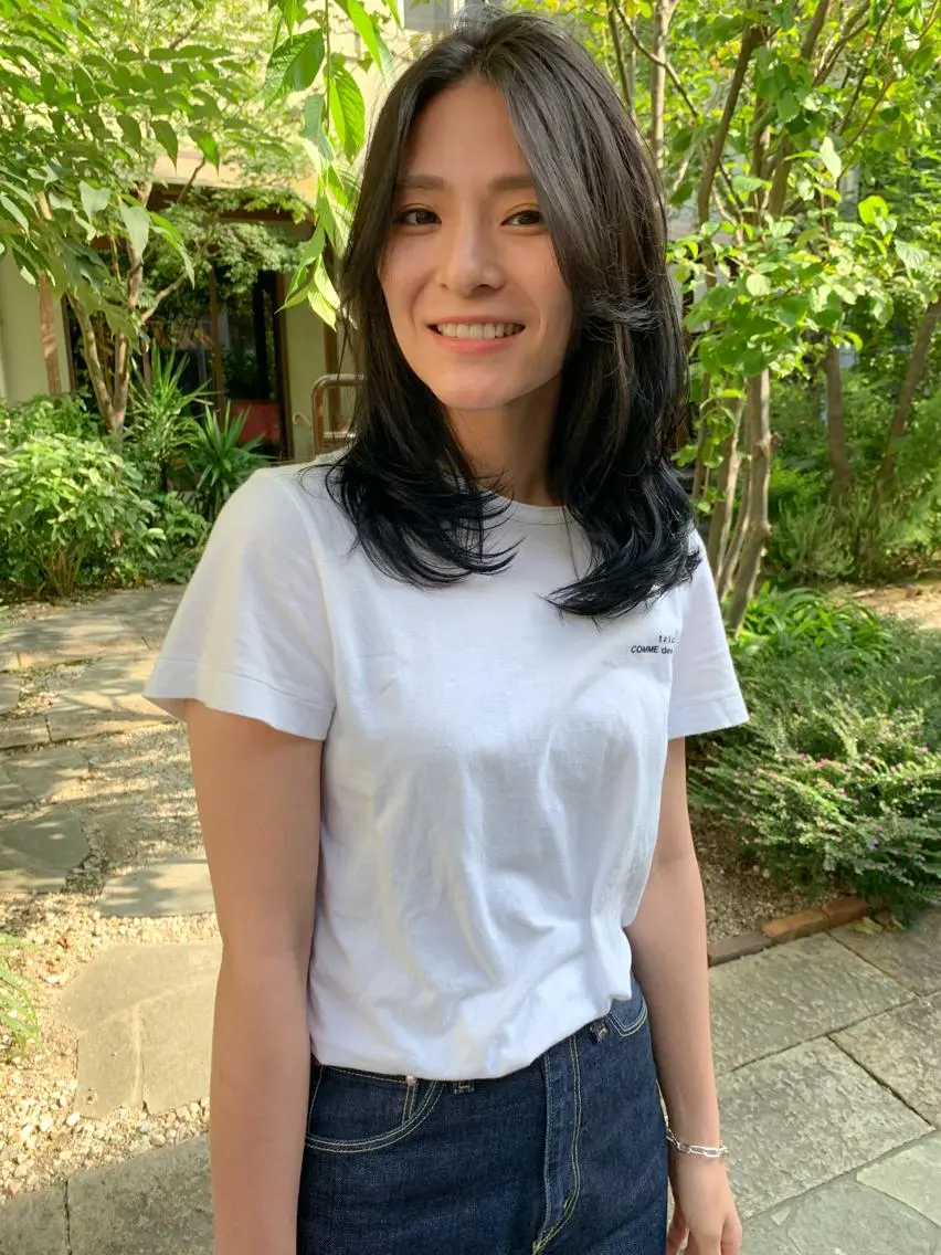 セミロング カラー 切りっぱなしボブ セミロングパーマ ボブ くせ毛 レイヤーカット Spiel KOMOのヘアスタイル