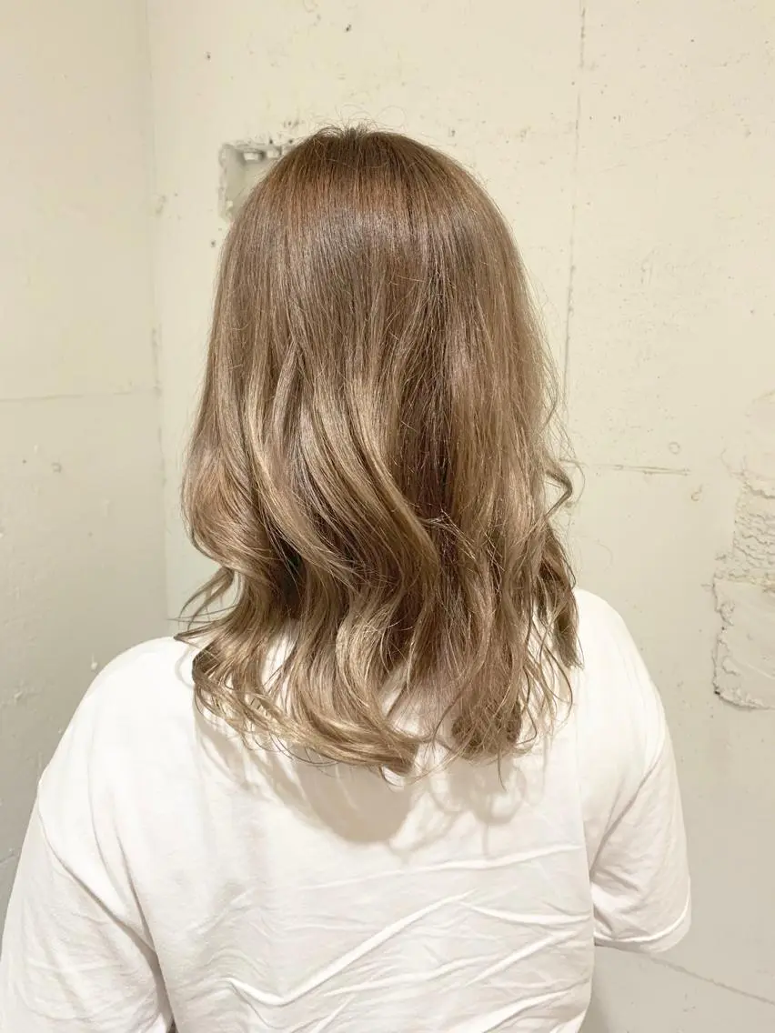 ミディアム カラー ブリーチ ヘアカラー レイヤー/大人メンズ パーマ🌀 平島拓也のヘアスタイル