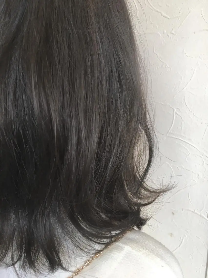 ミディアム カラー IVY villa Suzu.のヘアスタイル