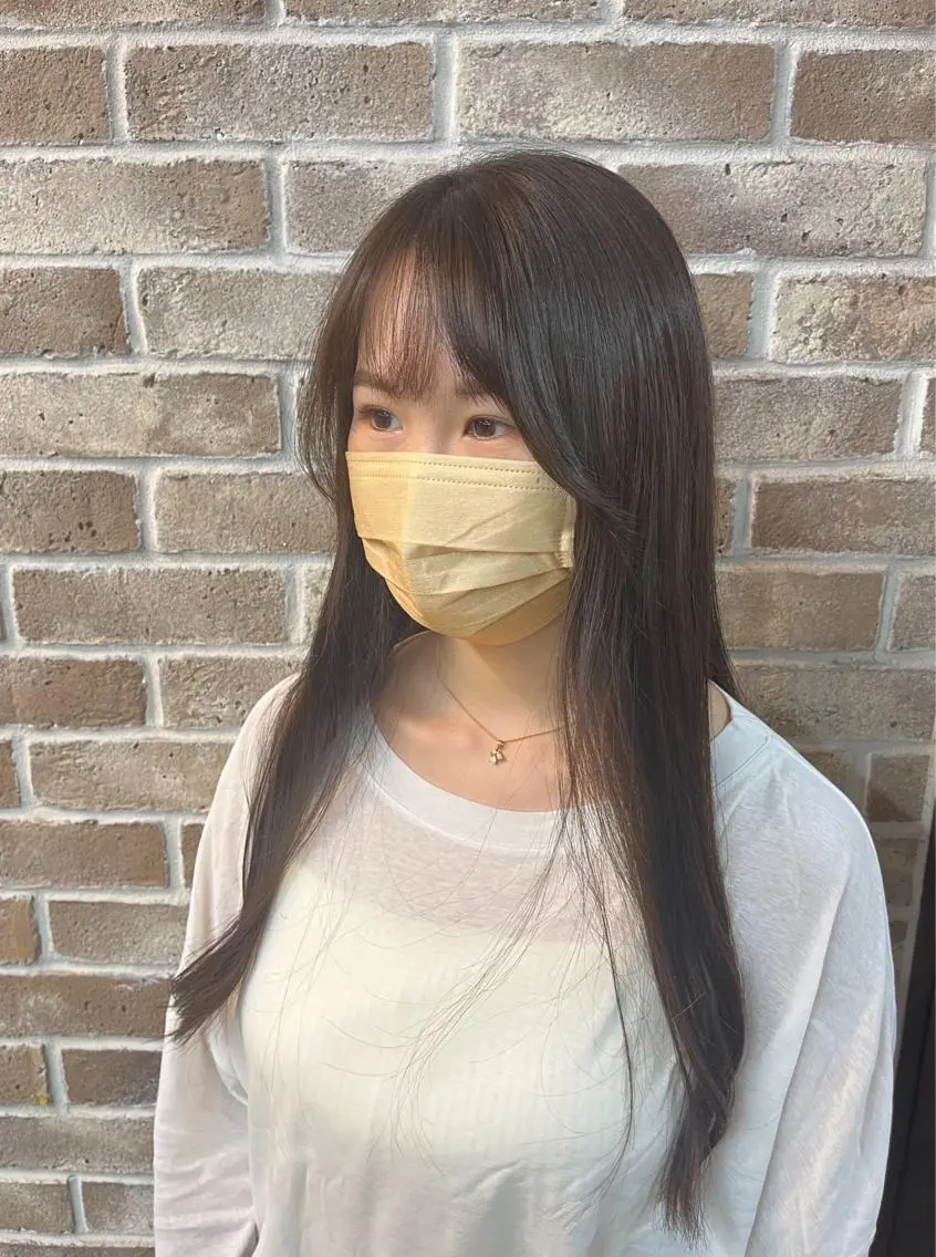 カラー オリーブカラー 飯田 ほのかのヘアスタイル