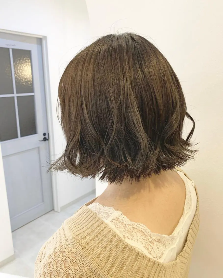 ショート 切りっぱなしボブ ボブ cher. 新井瑞希のヘアスタイル