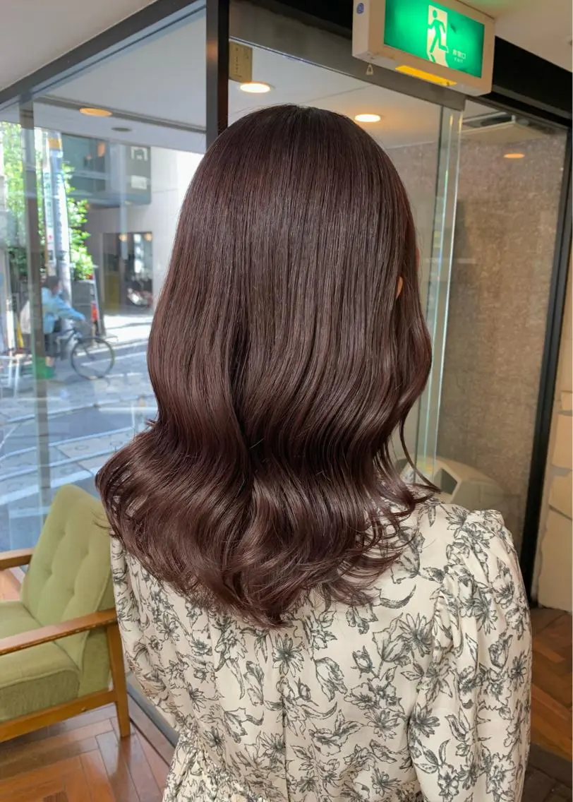 ミディアム カラー グレージュ ラベンダーカラー ラベンダーグレージュ ラベンダーグレー ヘアカラー トリートメント 矢野 晃平のヘアスタイル