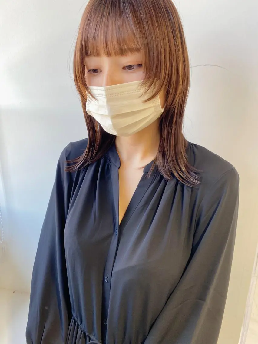 ミディアム カラー ブラウンカラー オレンジ オレンジブラウン 顔まわりレイヤー レイヤーカット カット ヘアカラー 新井 広之のヘアスタイル