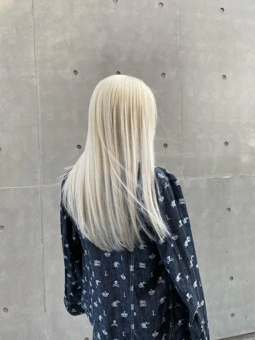 ロング カラー カット ヘアカラー トリートメント れい🫧 ハイトーン特化のヘアスタイル