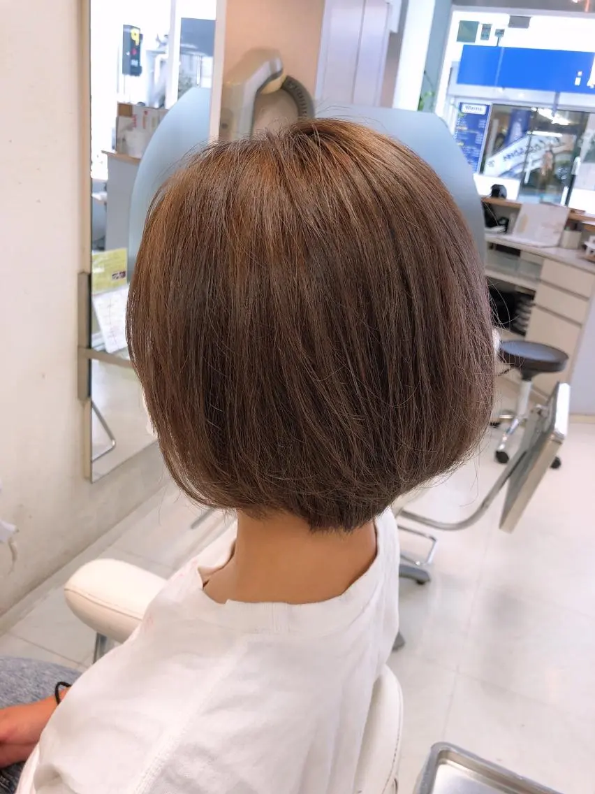 ショート カット 縮毛矯正 阿部 美咲のヘアスタイル