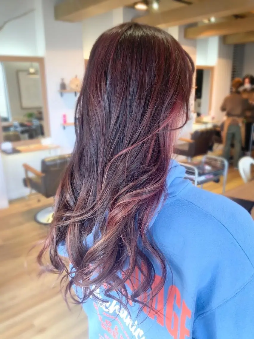 カラー ロング ハイライトカラー ハイライト ヘアカラー トリートメント 堀 望美のヘアスタイル