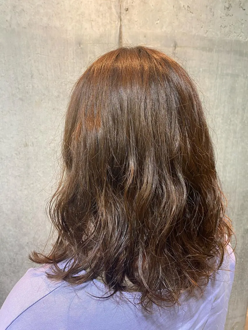 ミディアム パーマ mina .のヘアスタイル