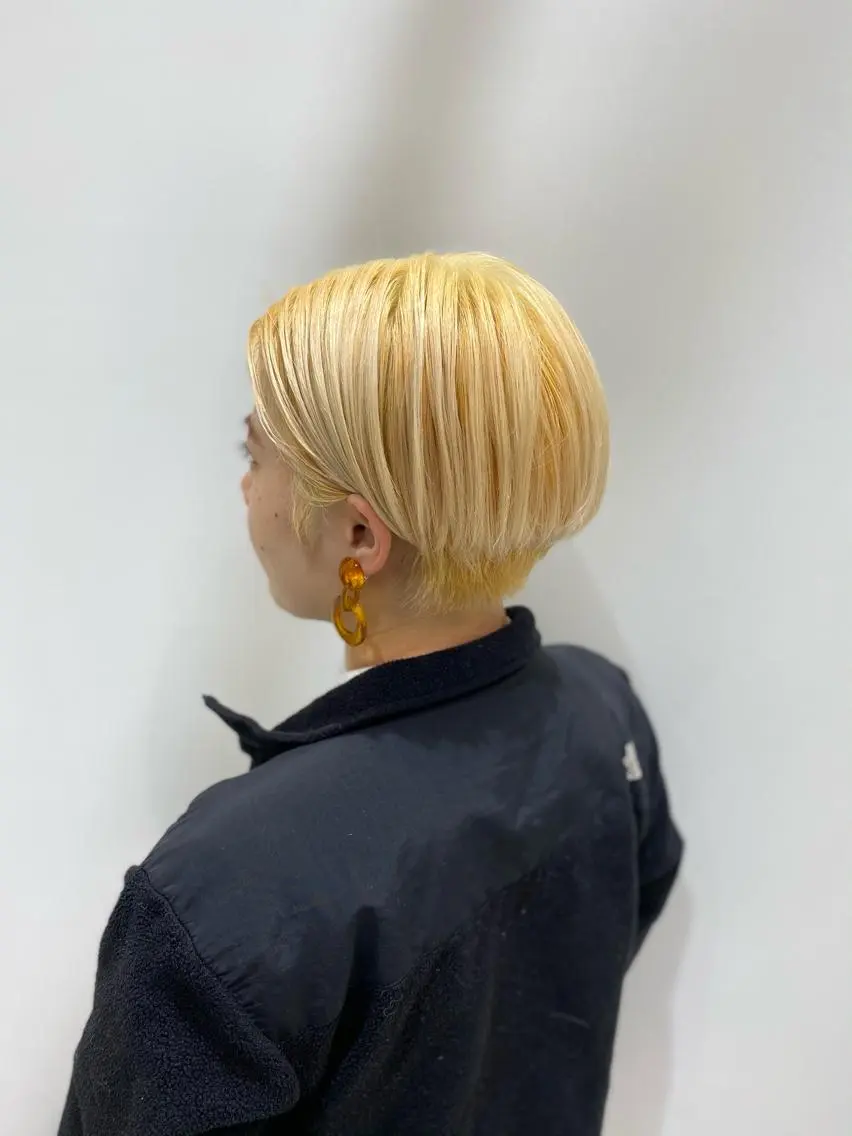 ショート カラー ブリーチ ハイトーンカラー 💫副店長💫 篠崎 はやとのヘアスタイル