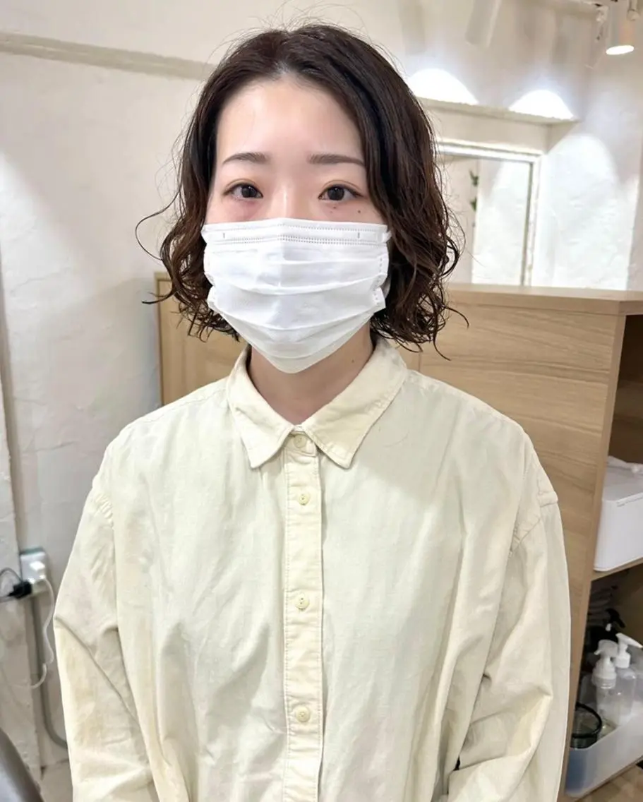 ショート カラー パーマ 切りっぱなしボブ 前下がりボブ ショートボブ 黒髪 インナーカラー 髪質改善 縮毛矯正/ レイヤー/銀座/本木のヘアスタイル