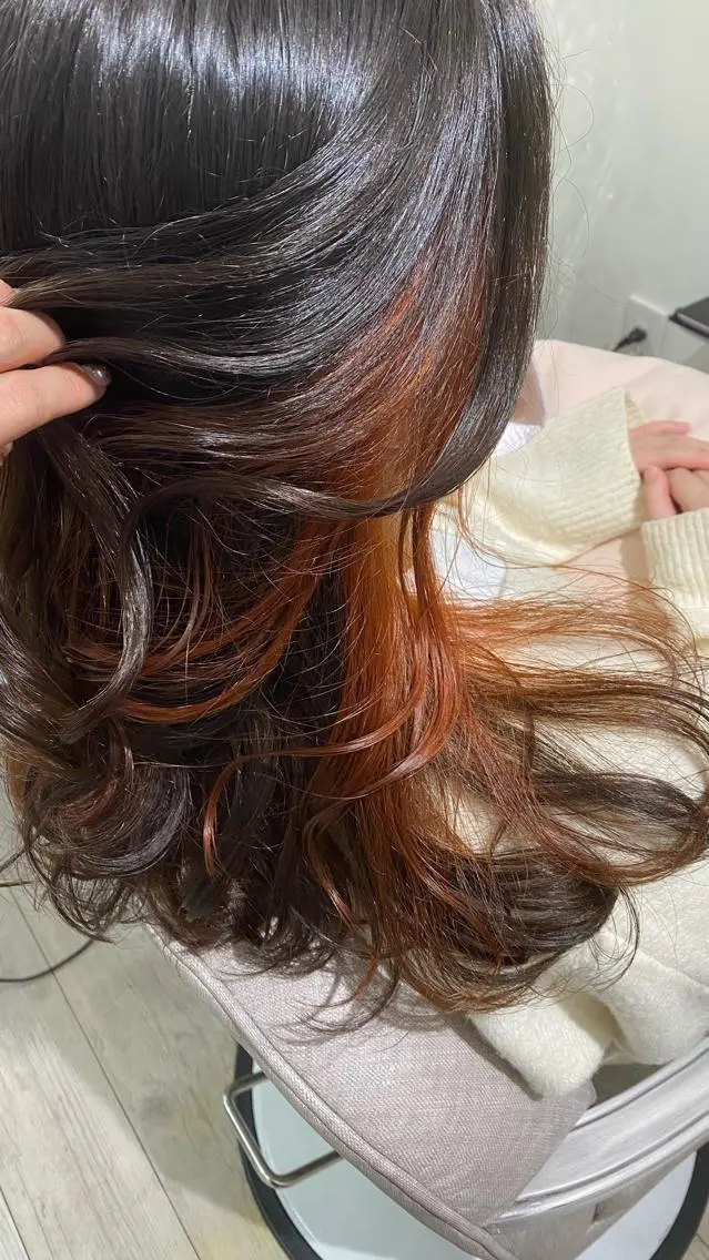 セミロング カラー 髪質改善サロン🫧 戎谷栞菜のヘアスタイル