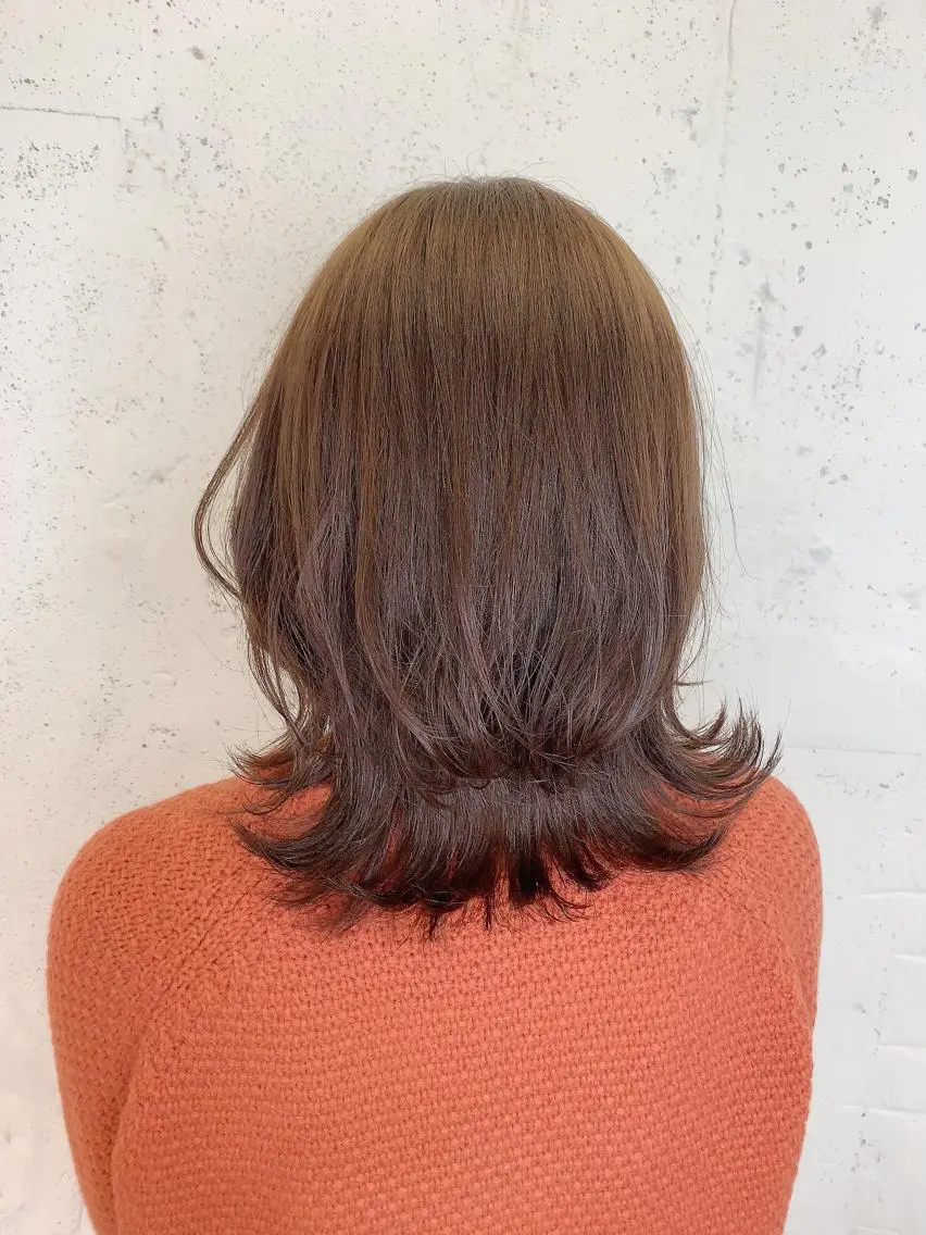 ミディアム カラー 透明感ハイトーン🦄 キラ🌈のヘアスタイル