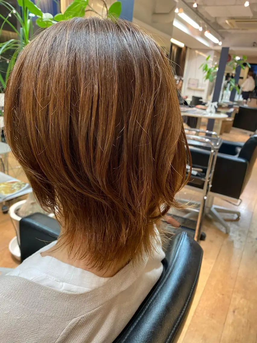 ミディアム レイヤーカット ウルフカット ショート・ウルフ✂︎ 安住有咲子のヘアスタイル
