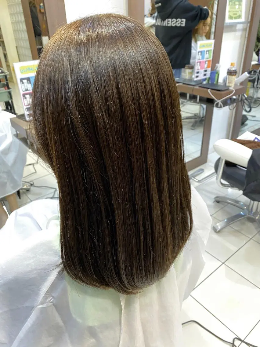 セミロング カラー ベージュカラー オリーブベージュ 🌻秋山 夏樹🌻のヘアスタイル