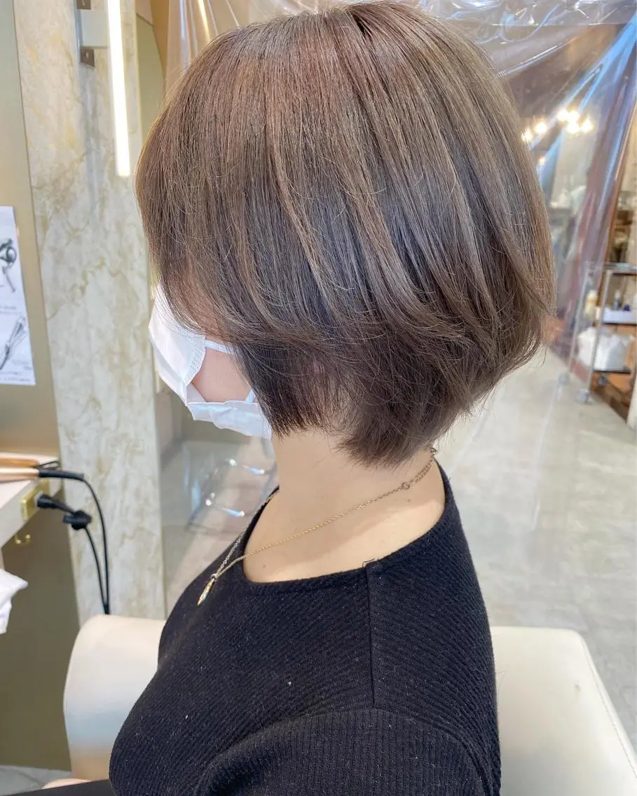 ショート カラー 店長/mao/ 前髪/顔周りカットのヘアスタイル