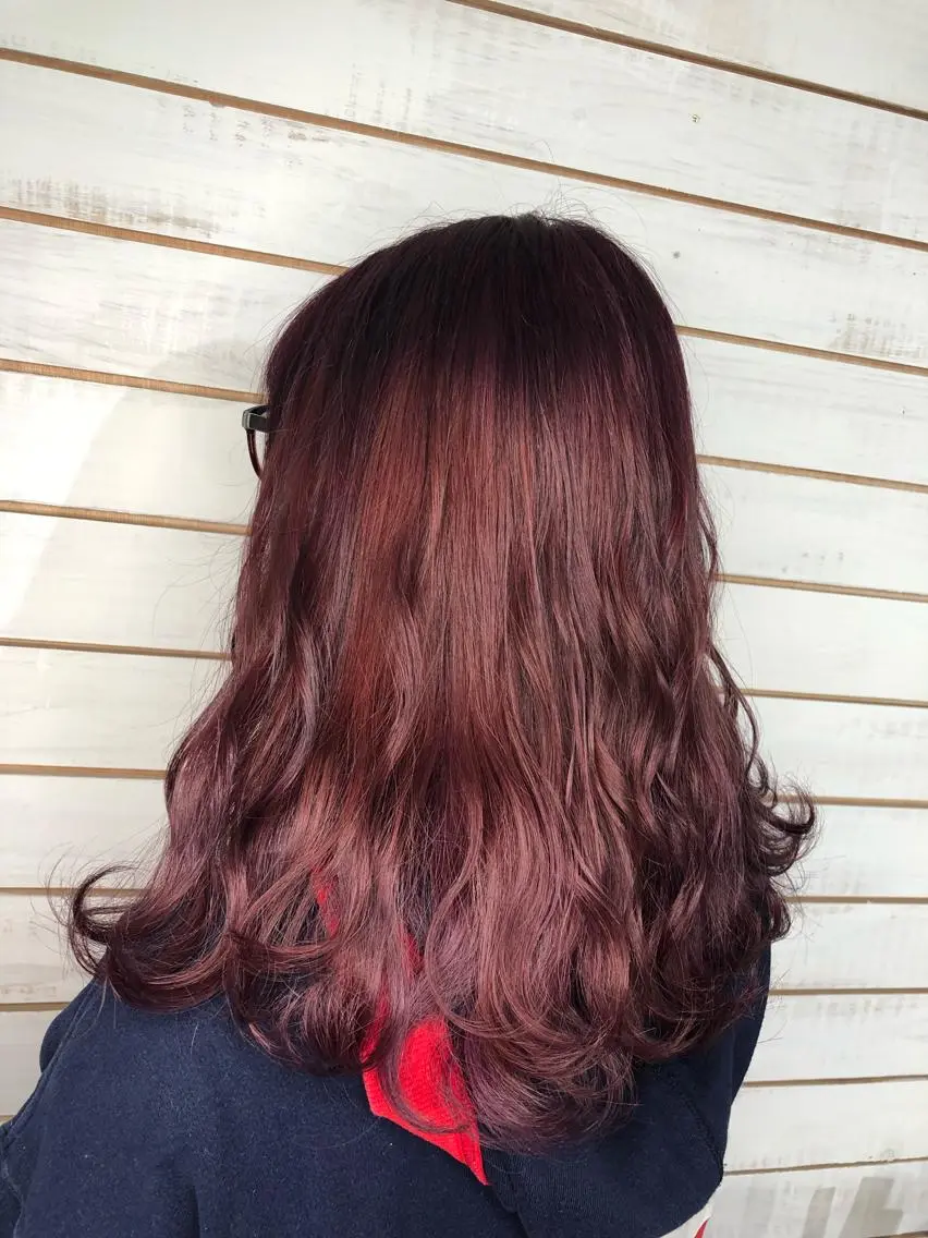 セミロング カラー カシス ピンクカラー カット ヘアカラー トリートメント 🧡艶髪/エクステ 🫧🧡YUKI❄️のヘアスタイル