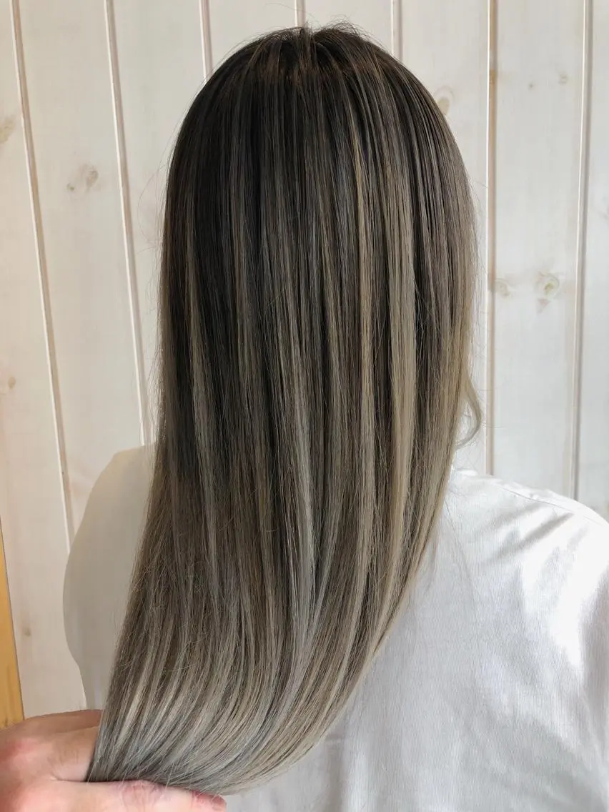 ロング カラー パーマ ヘアアレンジ ヘアカラー 物江 竜のヘアスタイル
