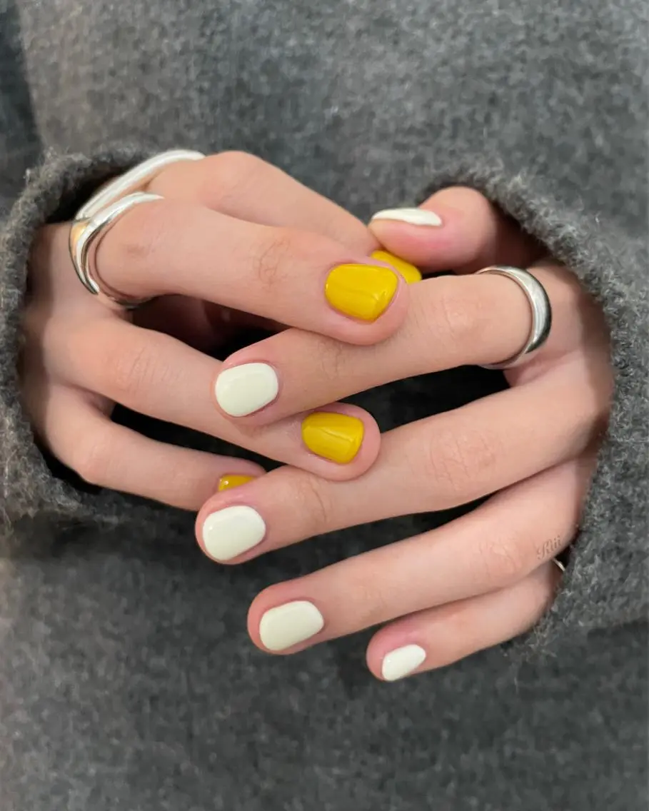 ネイル ハンドネイル フットネイル kiii.__ ✴︎*のネイルデザイン