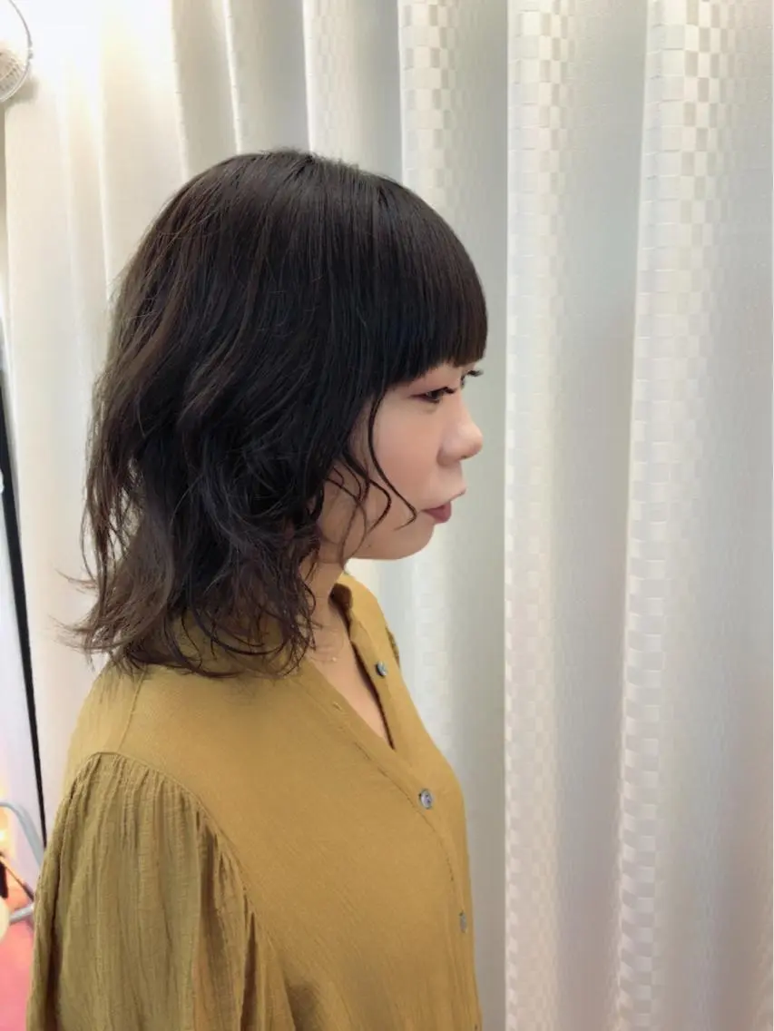 ミディアム ミディアムパーマ ティアラbyギャロ ティアラbyギャロのヘアスタイル