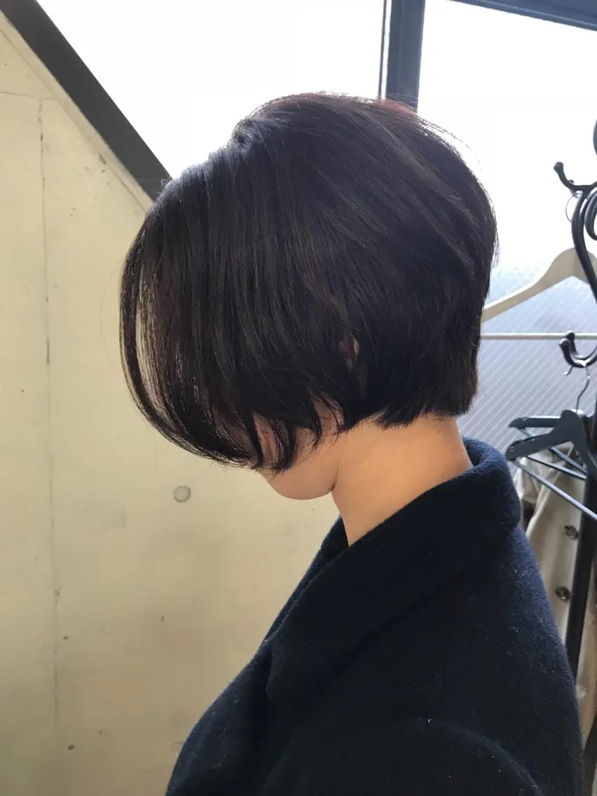 ショート カラー グラデーションカラー ボブ マエダ カズエ🫶 coronahairのヘアスタイル