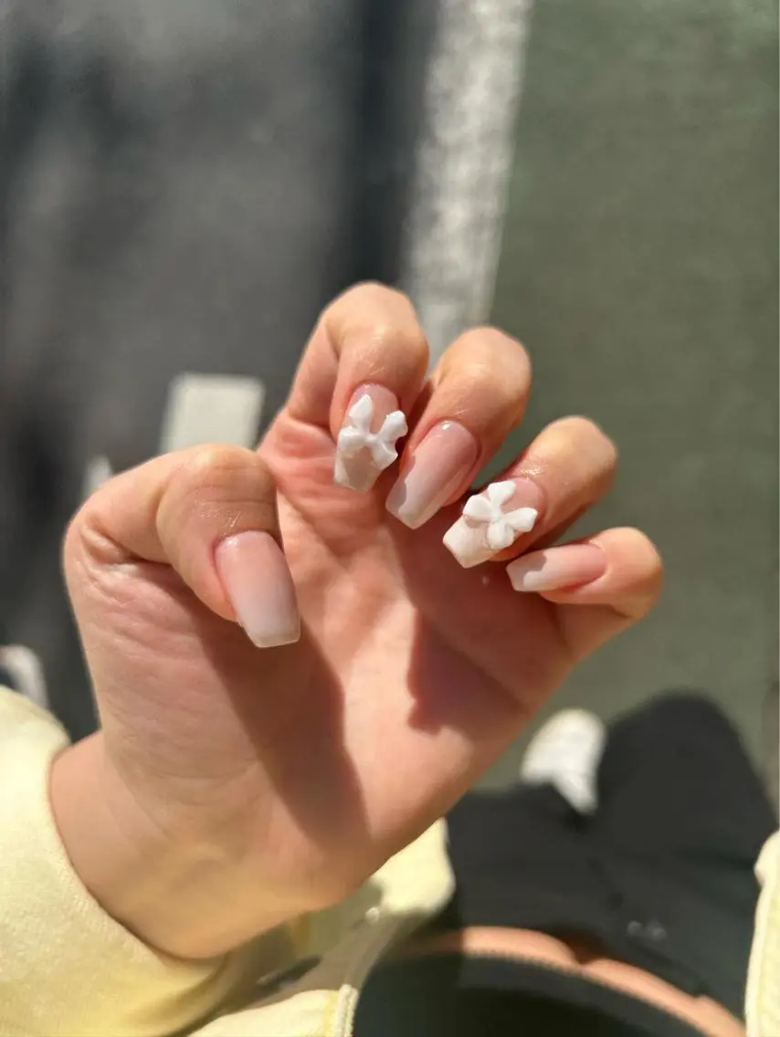 ネイル emunail あやかのネイルデザイン