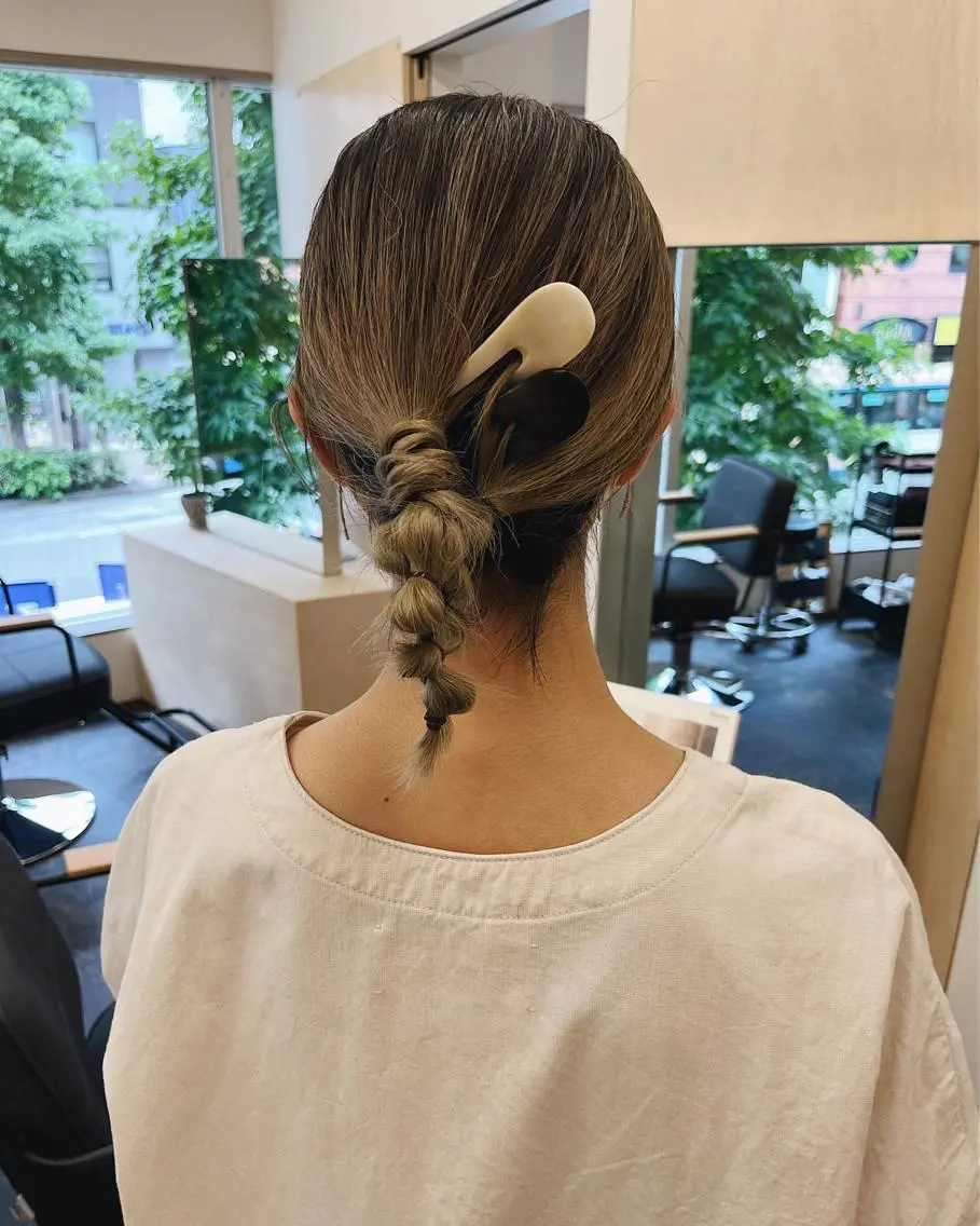 ミディアム カット ヘアカラー 西山 紗耶香🪽 透明感カラー/ボブのヘアスタイル