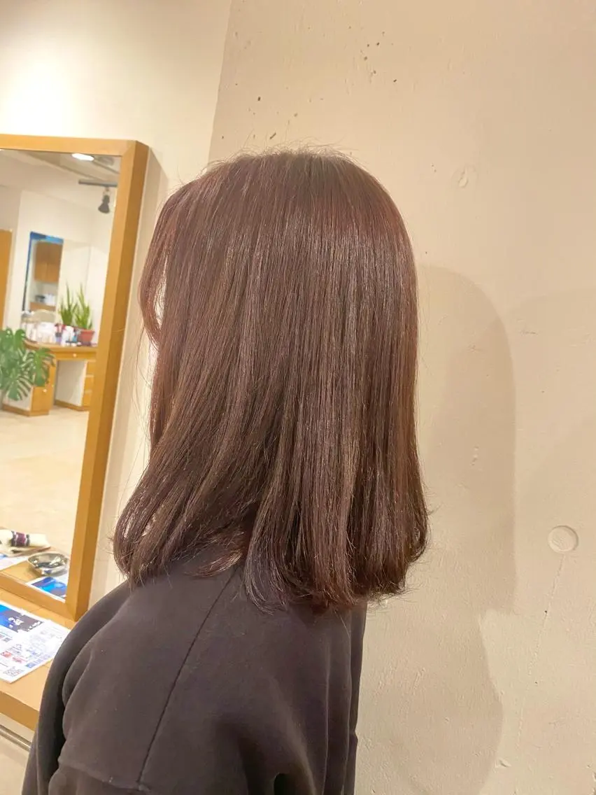 ミディアム カラー ヘアアレンジ ブリーチ ブリーチなしカラー ピンクカラー 安澤 彩奈のヘアスタイル
