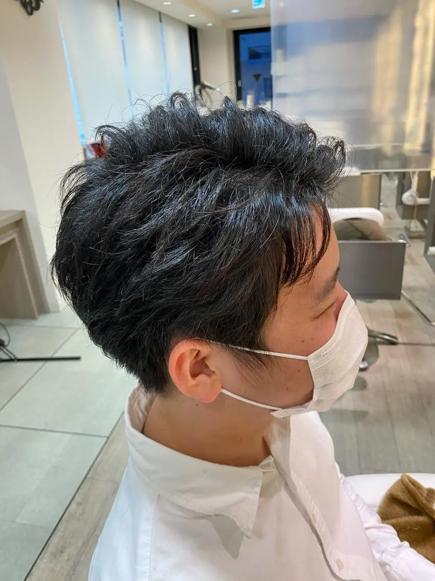 ショート メンズ アップバング 柳澤 和也のヘアスタイル