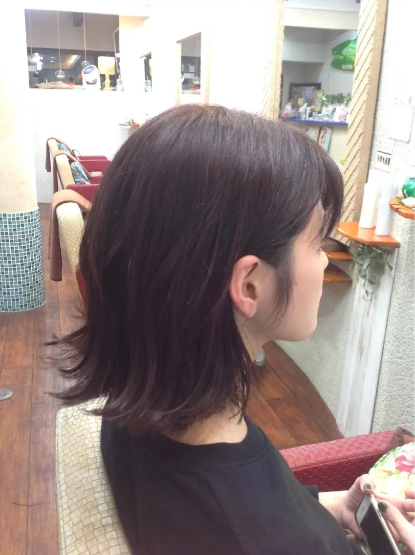 ミディアム カラー 外ハネヘア カット ヘアカラー 藤野 陵平のヘアスタイル