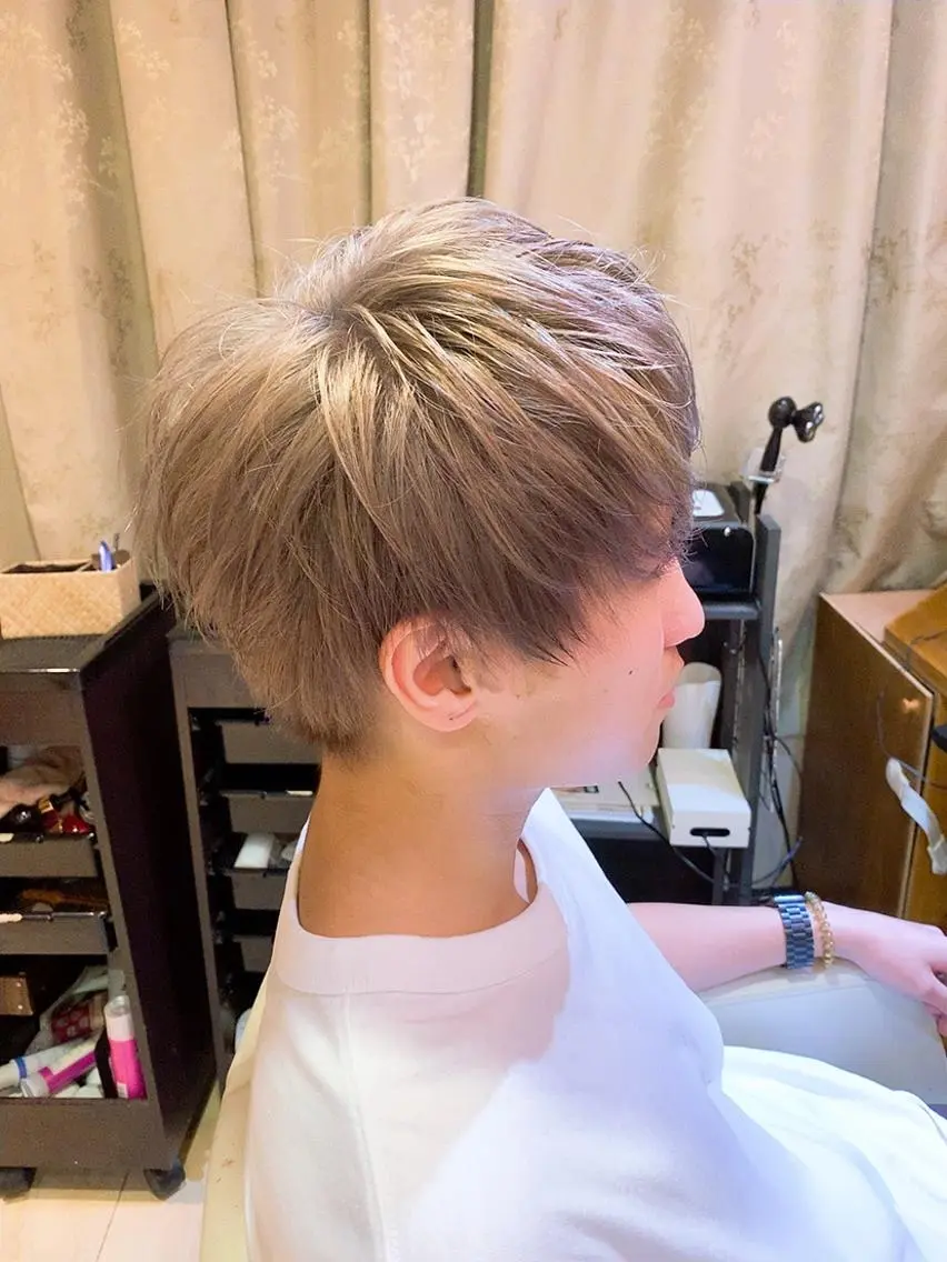 ショート カラー ヘアアレンジ 韓国風🇰🇷うる艶 レイヤー/海青🫧のヘアスタイル