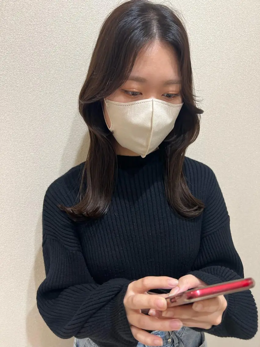 セミロング カラー エギョモリ 外国人対応 佐久間のヘアスタイル