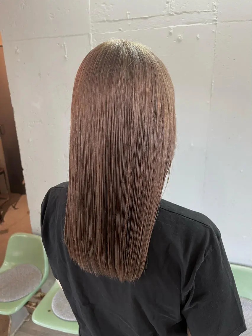 ミディアム カラー ベージュカラー ブリーチ ヘアカラー トリートメント 似合わせ×美髪改善✨ Yutoのヘアスタイル
