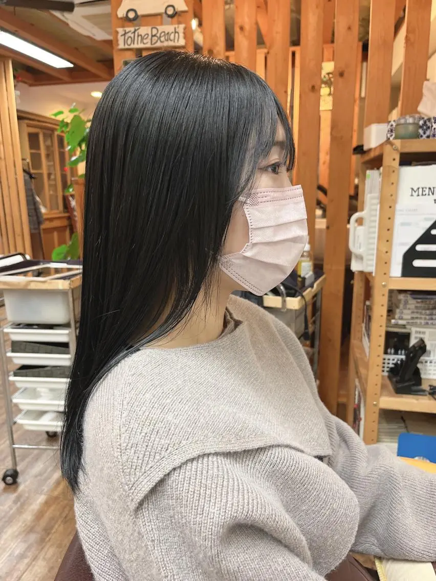 セミロング カラー 黒髪 ブルーカラー ブルーブラック 吉祥寺✂️ shutoのヘアスタイル
