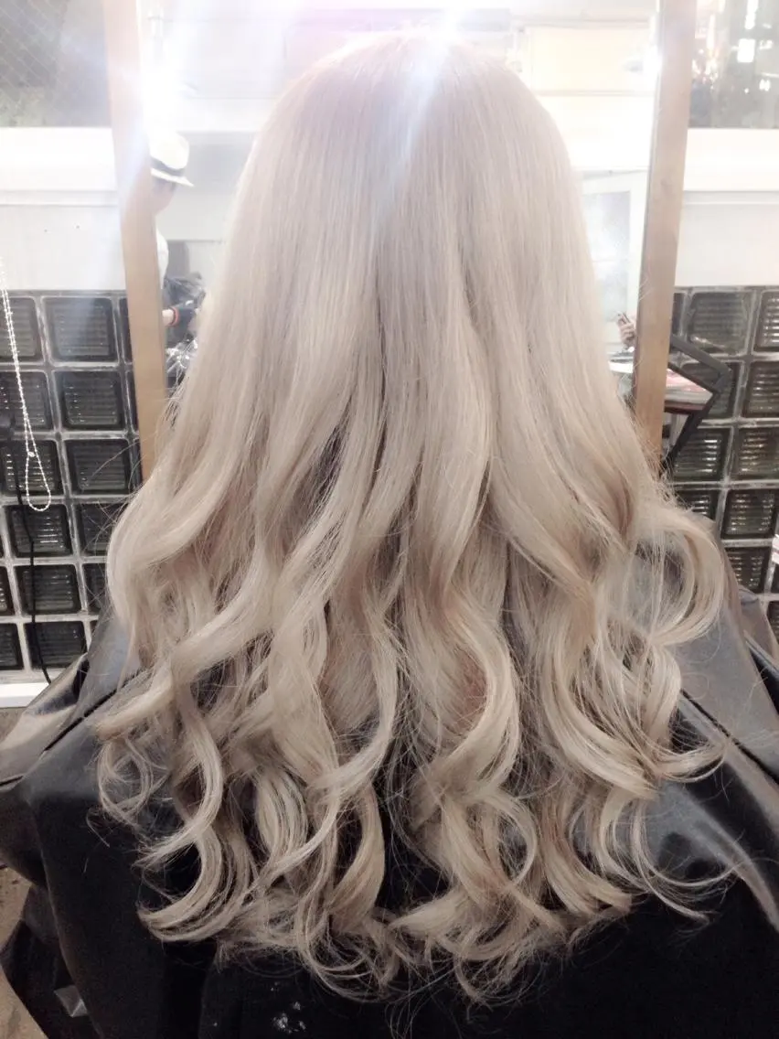 ロング 吉田 典弘のヘアスタイル