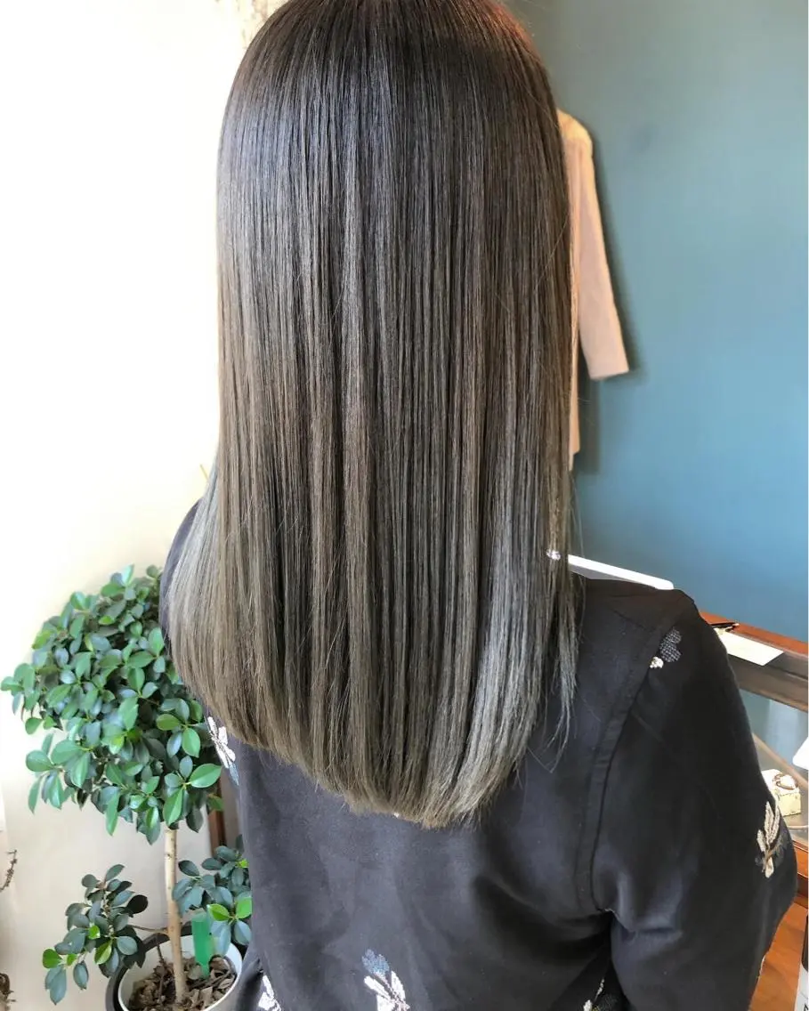 セミロング カラー パーマ 髪質改善 縮毛矯正 トリートメント ヘアカラー トリートメント OVER→三軒茶屋 /縮毛矯正・髪質改善のヘアスタイル