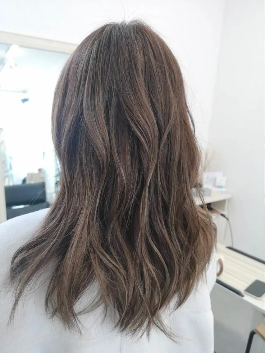 ロング ロング doc. 和田のヘアスタイル