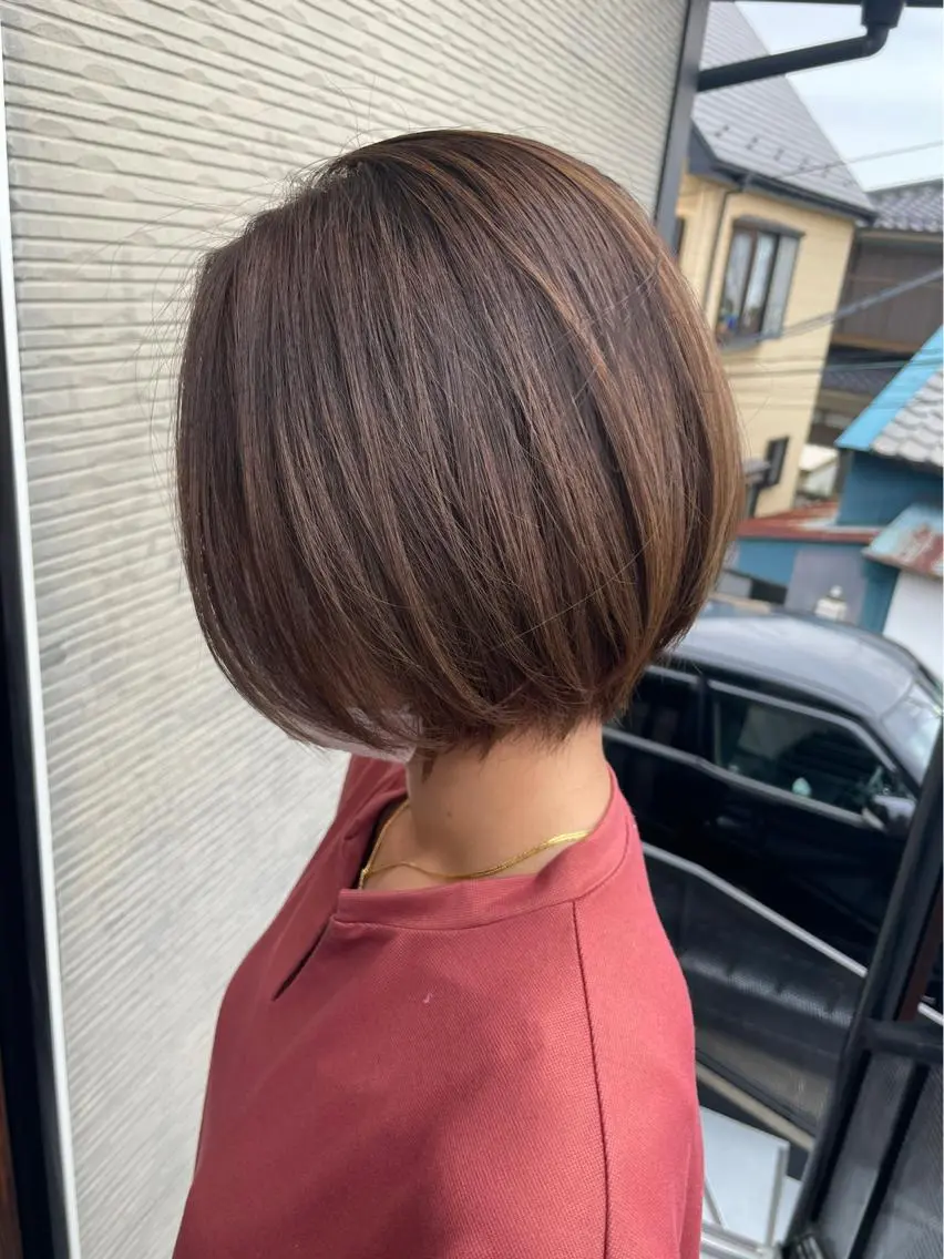 ショート カラー 平田 怜のヘアスタイル