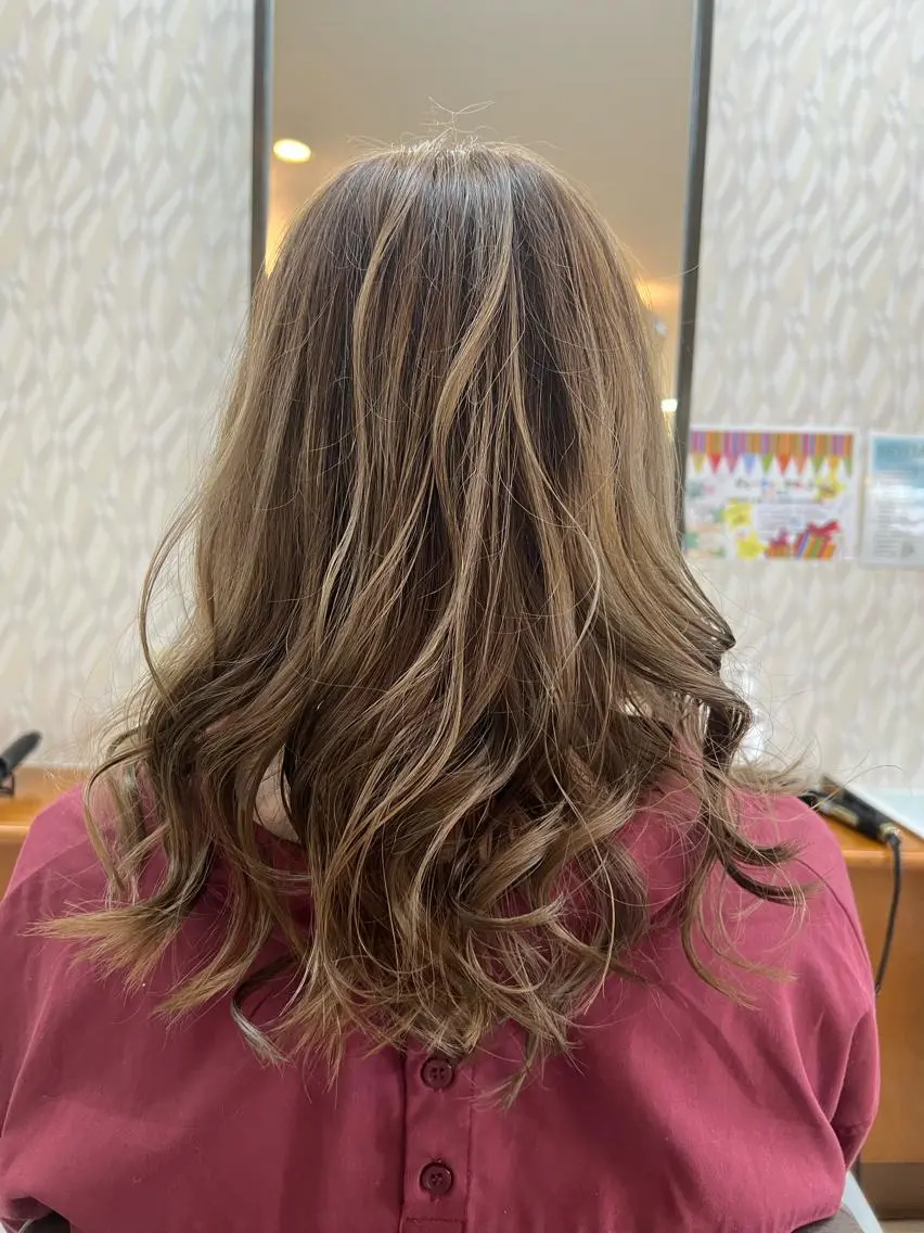 ロング ハイライト 髪質改善 カット ヘアカラー トリートメント 髪質改善/艶髪/ cnnakao 本店のヘアスタイル