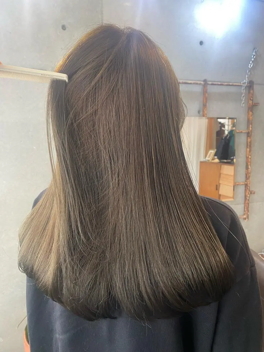 ロング カラー パーマ ヘアアレンジ メンズ キッズ ネイル マツエク・マツパ アイブロウ モリモト サナのヘアスタイル