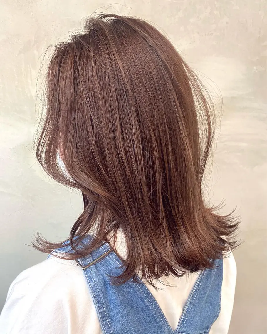 セミロング カラー ブリーチ ブラウンカラー ブリーチなしカラー パープルカラー カット ヘアカラー トリートメント 🫧透明感カラー🫧 OIKAWAのヘアスタイル