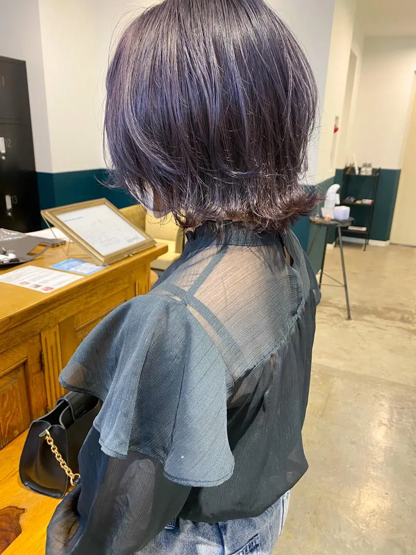 セミロング パープルカラー カット トリートメント 武内 凌 TELAHAIRのヘアスタイル