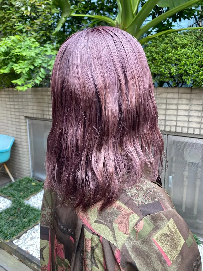 セミロング カラー ブリーチ ケアブリーチ ピンクカラー ピンクパープル パープルカラー ヘアカラー トリートメント 小山功陽 /メンズスタイルのヘアスタイル