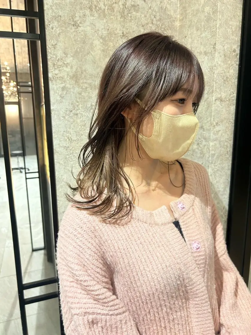 カラー ミディアム ヘアアレンジ 顔周りカット サイドバング ヘアカラー Kobayashi ハイライト/ショートのヘアスタイル