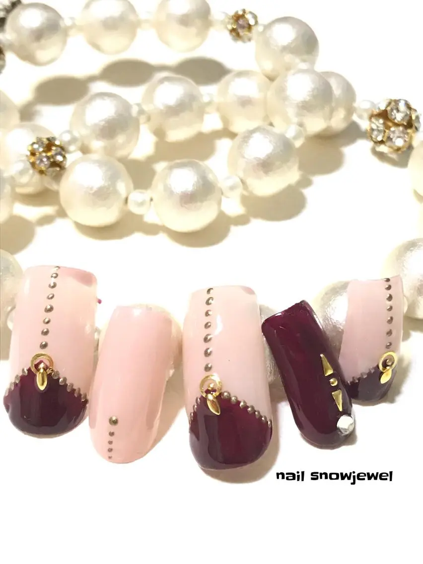 ネイル フレンチネイル nail snowjewelのネイルデザイン