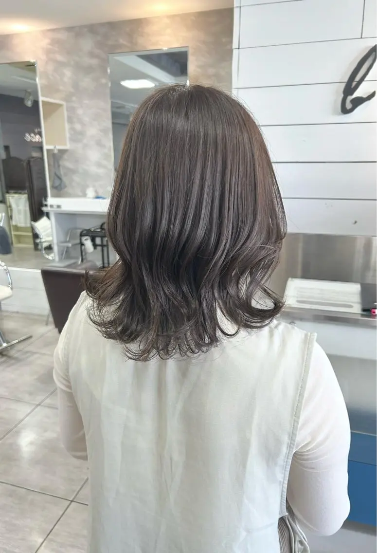 ミディアム カット ヘアカラー レイヤー/艶髪カラー 森本くるみのヘアスタイル