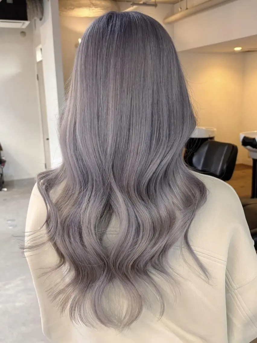 ロング カラー 透明感カラー グレージュ ラベンダーカラー ラベンダーグレージュ ラベンダーグレー ili 梅田のヘアスタイル