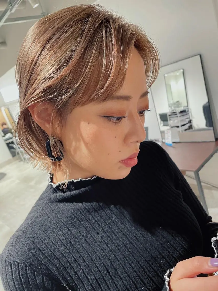 ショート カラー ベージュカラー ブロンド ブロンドベージュ カット ヘアカラー トリートメント ヘアセット センスをお届けします 大谷将生infpのヘアスタイル