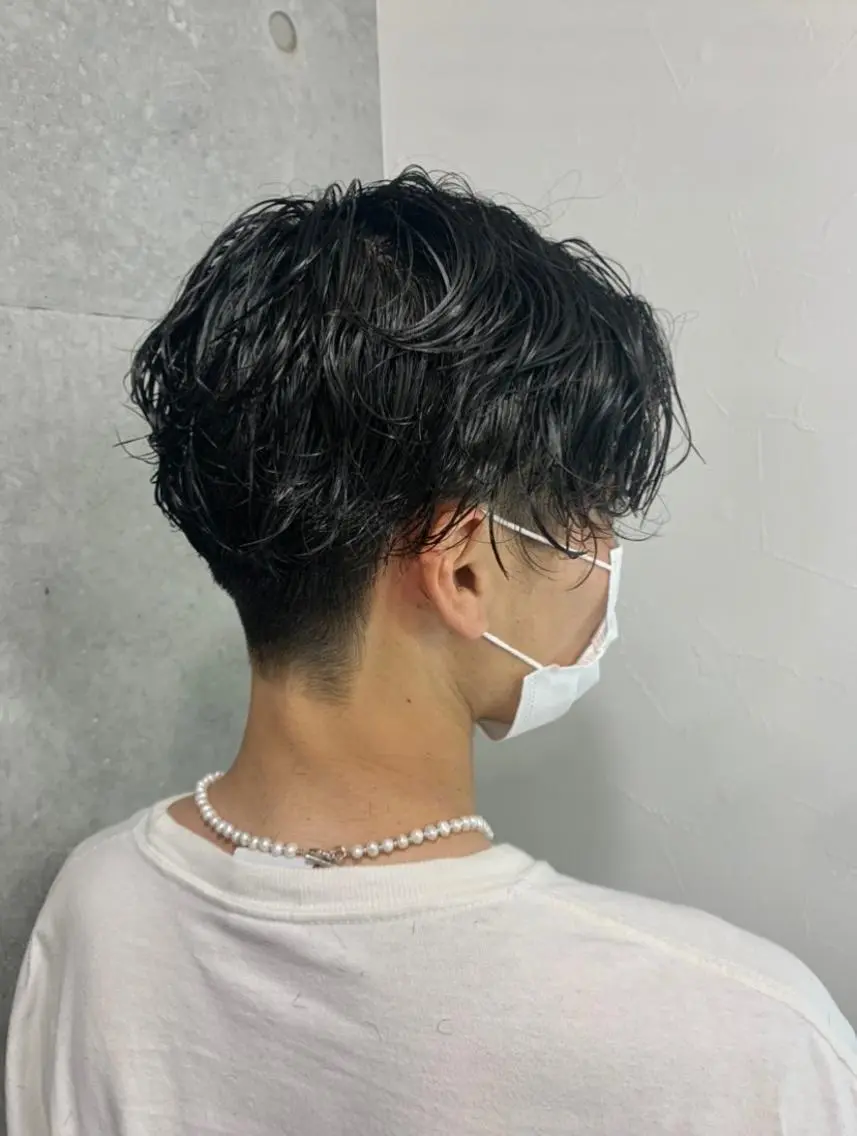 メンズ メンズブリーチ メンズハイトーン メンズインナーカラー メンズ韓国風 メンズウルフカット メンズ特化🔥 渡邉愛斗のヘアスタイル